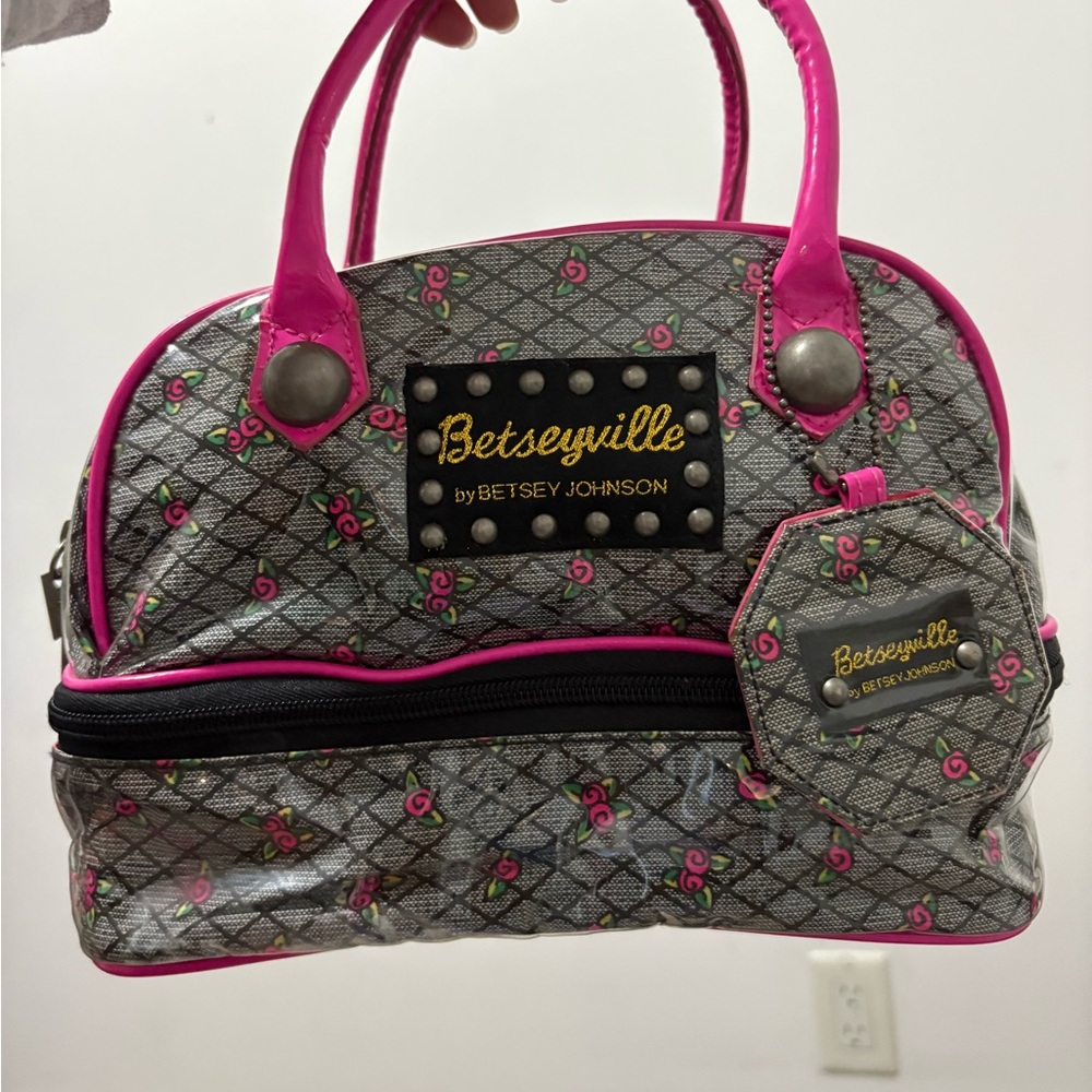 Betseyville by betsey johnson